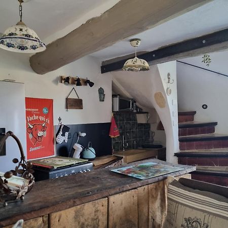 Maison Ancienne Romantique Avec Terrasse Panoramique ヴェゾン・ラ・ロメーヌ エクステリア 写真