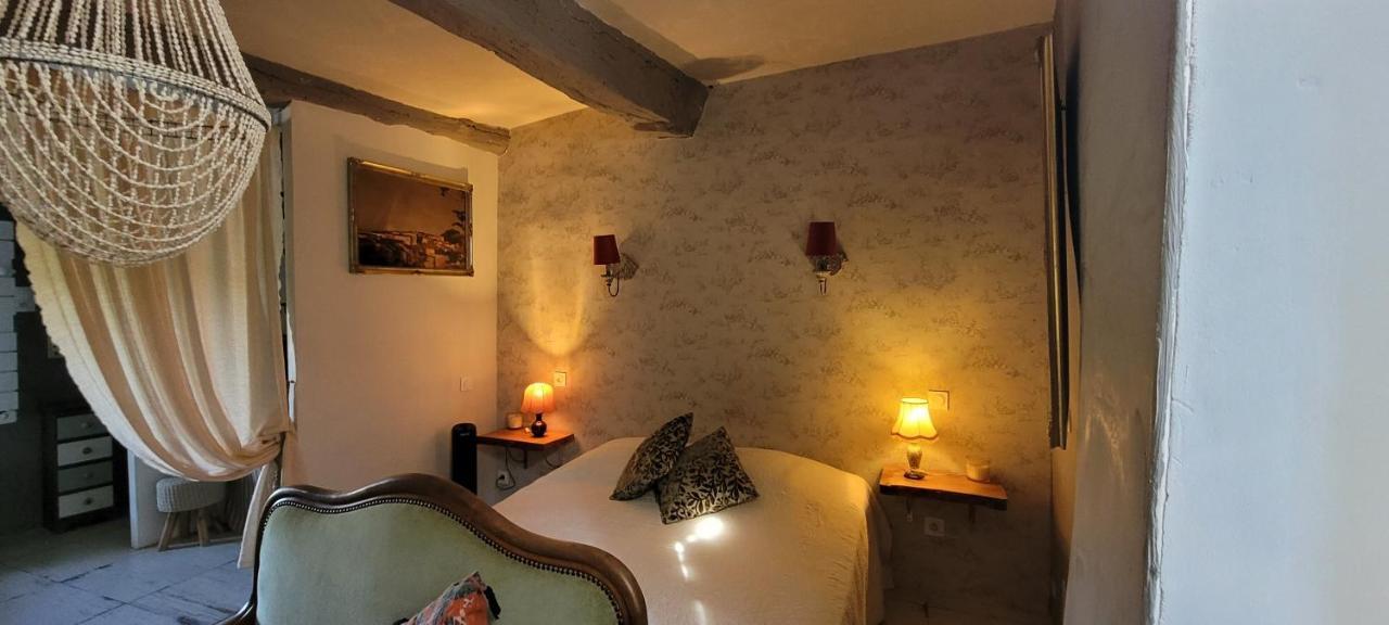 Maison Ancienne Romantique Avec Terrasse Panoramique ヴェゾン・ラ・ロメーヌ エクステリア 写真