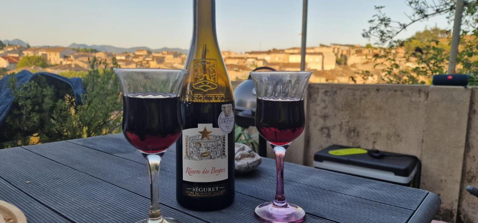 Maison Ancienne Romantique Avec Terrasse Panoramique ヴェゾン・ラ・ロメーヌ エクステリア 写真
