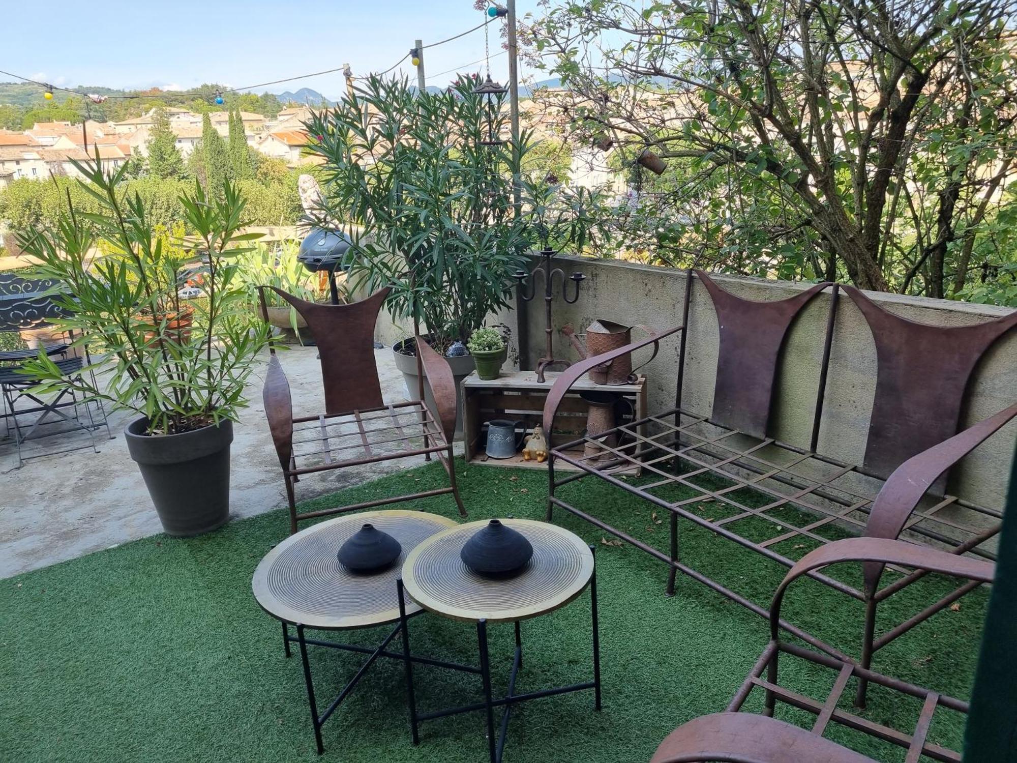 Maison Ancienne Romantique Avec Terrasse Panoramique ヴェゾン・ラ・ロメーヌ エクステリア 写真